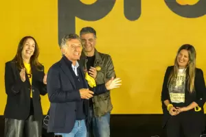 El da despus de la derrota: Macri busca un acuerdo con LLA, pero desde una posicin de debilidad