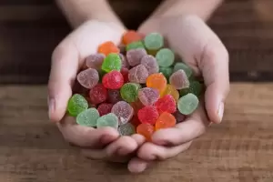 La ANMAT prohibi� la venta de unas gomitas masticables importadas