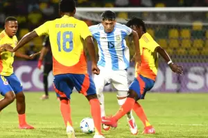 Argentina cay ante Colombia y buscar el pase al Mundial Sub17 en los playoffs