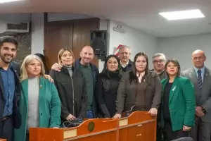 Proponen que los aumentos suspendidos a funcionarios vayan al transporte y educacin