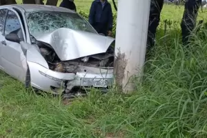 Grave accidente en Manantiales: tres jvenes resultaron heridos