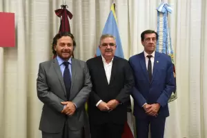 El gobernador Ral Jalil asumi la presidencia de la Mesa del Litio