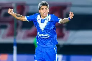 Vlez aplast a Olimpia en Paraguay y es lder con puntaje perfecto