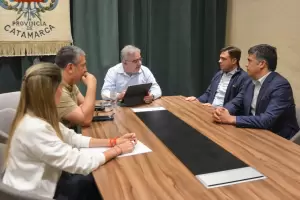 Barot se reuni con el gobernador Jalil por la situacin econmica