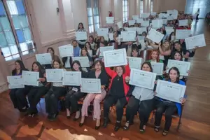 160 diplomados de la Facultad de Ciencias Exactas y Naturales