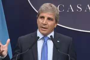 El Gobierno anunci que se termina el cepo: el dlar oficial flotar entre $1.000 y $1.400