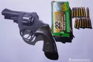 Secuestraron un arma de fuego a dos jvenes de 18 aos: fueron detenidos