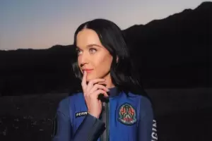 Katy Perry es la primera estrella del pop en viajar al espacio: el video