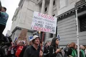 Nueva marcha de jubilados: hubo incidentes y represin a los manifestantes