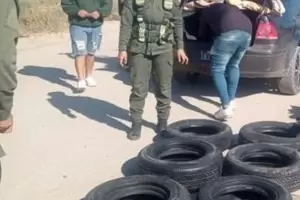 Gendarmera Nacional secuestr 16 neumticos de contrabando