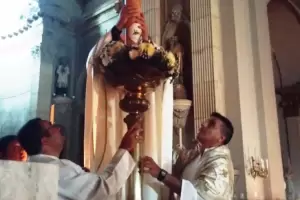 Vigilia Pascual: conmovedora celebracin en la Catedral