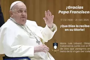 Urbanc oficiar misa en la Catedral por el Papa Francisco