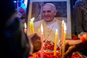 As despiden al papa Francisco fieles catlicos en todo el mundo