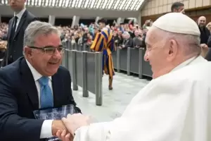 El gobernador Jalil declar duelo provincial por la muerte del papa Francisco