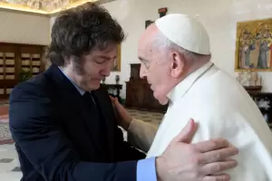 Milei viajar al Vaticano con una comitiva reducida este jueves
