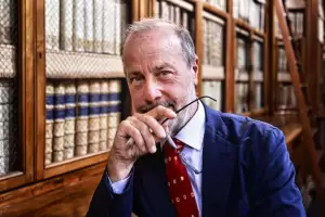 Un cnclave polarizado y un papado europeo: el diagnstico de un vaticanista