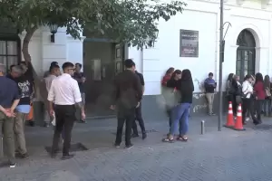 Judiciales vuelven a manifestarse en reclamo de mejoras salariales