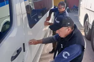 Transporte secuestr combi que realizaba viajes ilegales en Beln