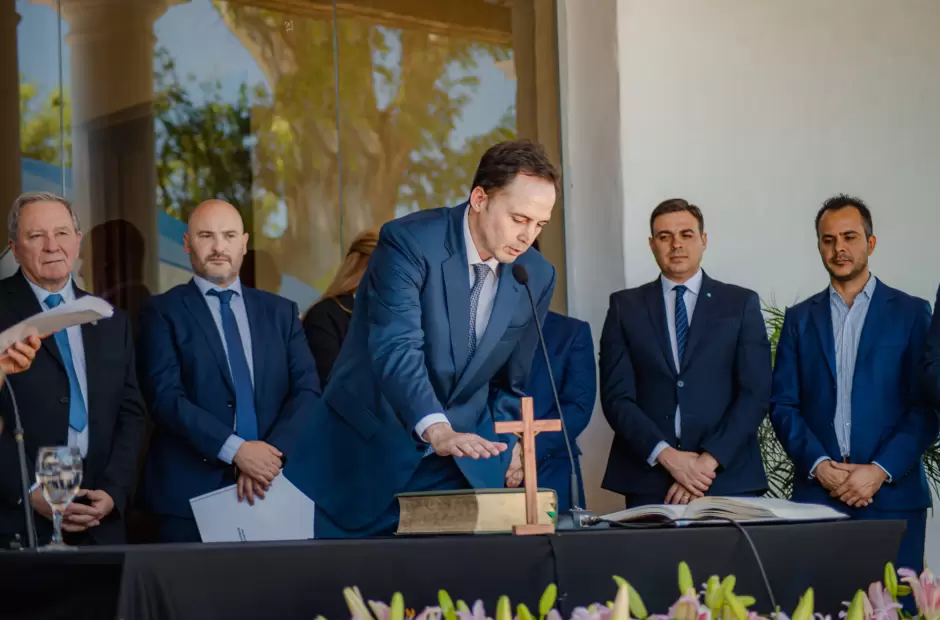 Dalmacio Mera cuando juraba como titular de Educacin