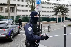 Francia: buscan al sospechoso de un ataque islamofbico en una mezquita