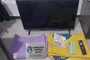 Recuperan elementos sustrados y aprehenden a los autores