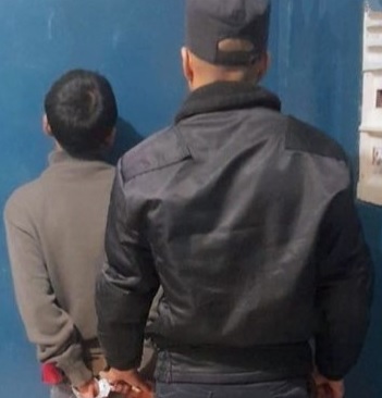 Detuvieron a un joven y secuestraron un arma blanca - La Unión Digital