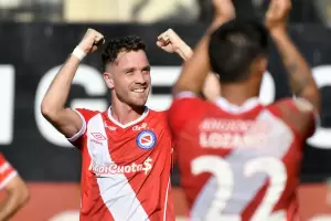 Argentinos gole con autoridad a Estudiantes y ahora complica a Boca