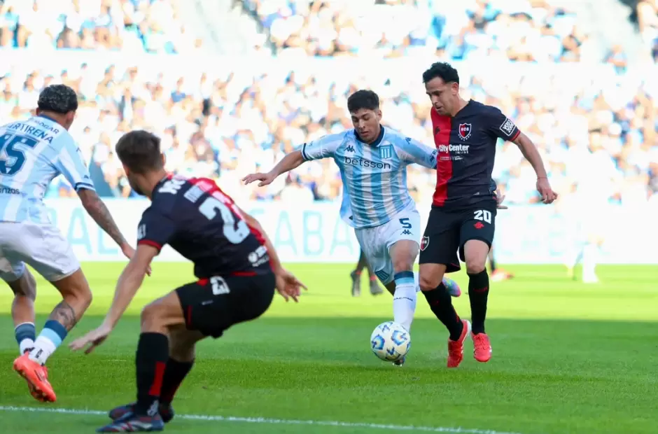 Racing frente a Newell's