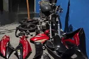 Demoraron a tres adolescentes por el robo de una moto