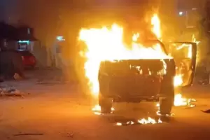 En un intento de robo, asesinaron a un expolica federal cuando esperaba a su esposa frente a un spa