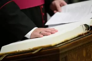 Cnclave con juramento: comenz el operativo de silencio en el Vaticano
