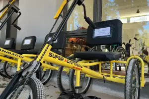 Fundaci�n Jean Maggi entrega bicicletas adaptadas en Catamarca