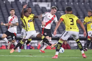 River visita a Barcelona de Ecuador en busca de un triunfo clave
