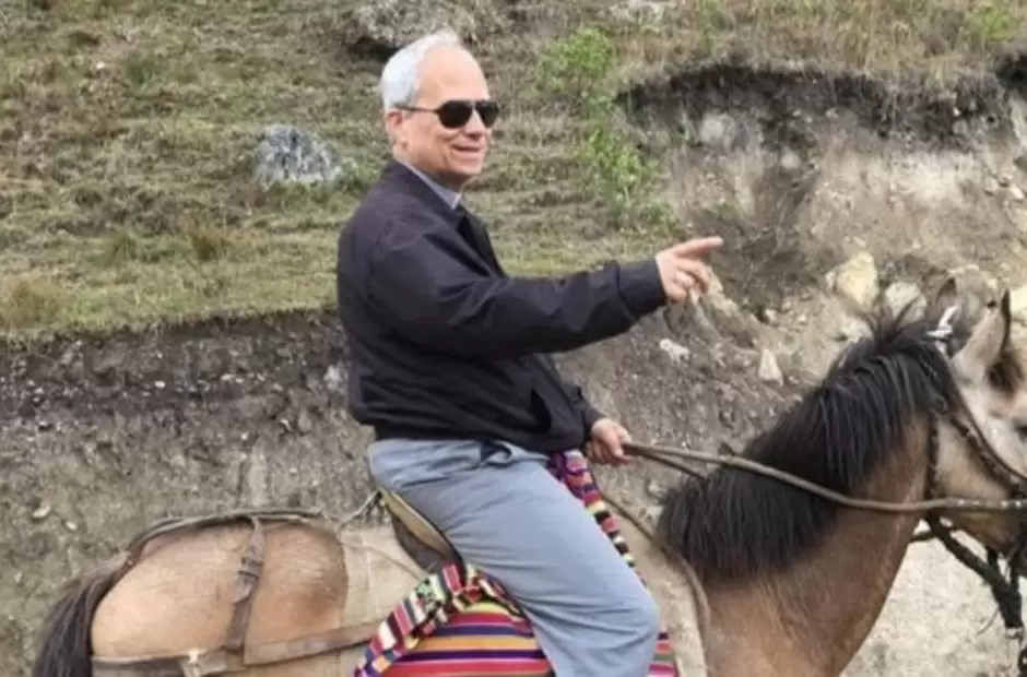 Len XIV y sus races latinas