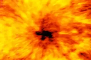 Gigantesca mancha solar apunta hacia la Tierra: riesgos y consecuencias