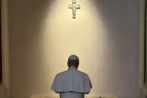 El papa Le�n XIV rompi� el protocolo y visit� la tumba de Francisco