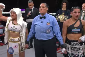 "Capricho" Romero cay ante la mexicana Flores  y perdi el titulo mundial