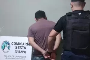 Le arroj agua hervida a su cuada: fue detenido