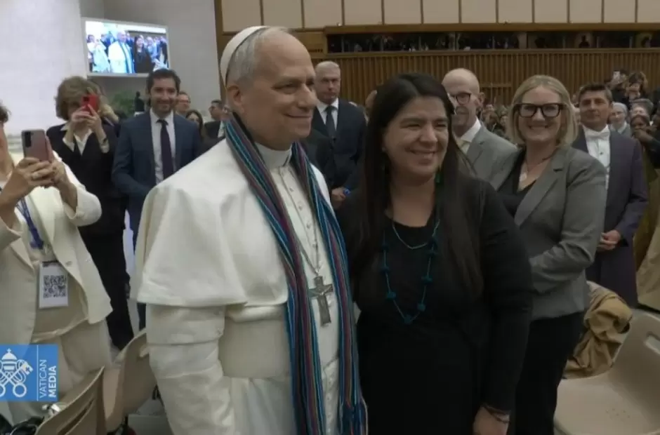 Le�n XIV y Paola Ugaz