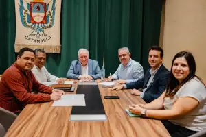 Provincia y Antofagasta firmaron convenio para avanzar con viviendas