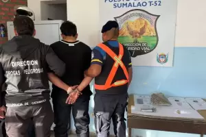 Detienen a un hombre con casi medio kilo de marihuana