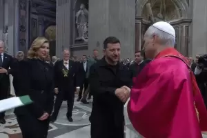 Len XIV se reunir con Zelenski en el Vaticano y llama a la paz en Ucrania