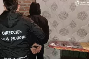 Detuvieron a un hombre por narcomenudeo en Capayn
