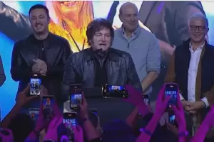 Milei entre el legado de Menem y Cristina, y la batalla decisiva en PBA