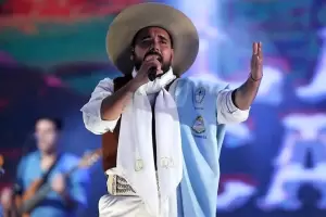 Lzaro Caballero vuelve al Poncho para celebrar 25 aos con la msica