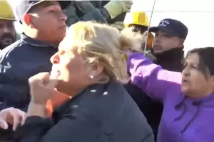 Tensin e incidentes entre vecinos y EC SAPEM por un corte de servicio