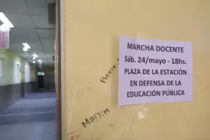 Docentes de la Secundaria n 76 se declaran en asamblea permanente y se movilizan