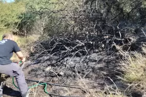 Malestar de vecinos de La Cruz Negra con Aguas de Catamarca