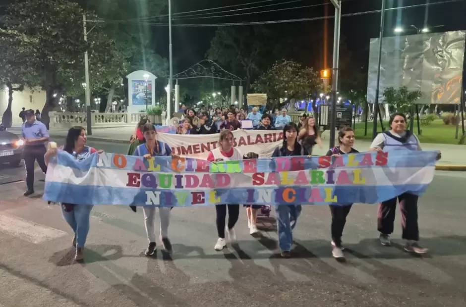 La protesta docente va en aumento en toda la provincia