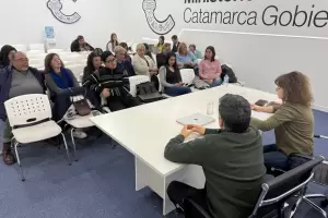 El gobierno decidi junto a los gremios docentes rectificar el Decreto 884